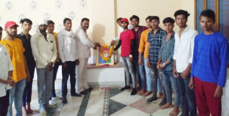 दौसा में महात्मा ज्योतिबा फूले की जयंती मनाई
