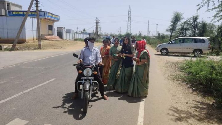 सड़क सुरक्षा जागरूकता कार्यक्रम व पक्षी परिंडा अभियान का शुभारंभ