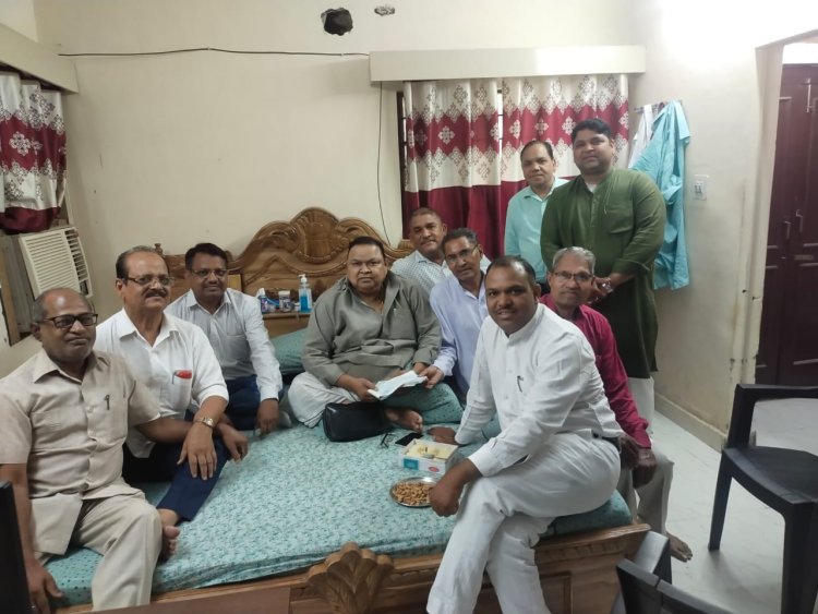 बाबूलाल बैरवा विधायक कठूमर अलवर व शान्ति स्वरूप बंशीवाल गुवाड़ा वालों ने बैरवा छात्रावास जयपुर के निर्माण कार्य हेतु मदद की