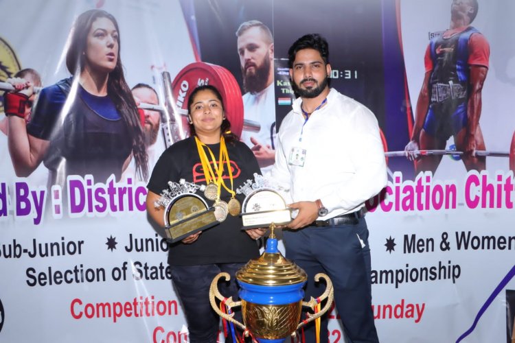 गोरा बादल स्टेडियम में आयोजित हुई पावर लिफ्टिंग जिला स्तरीय चैंपियनशिप संपन्न