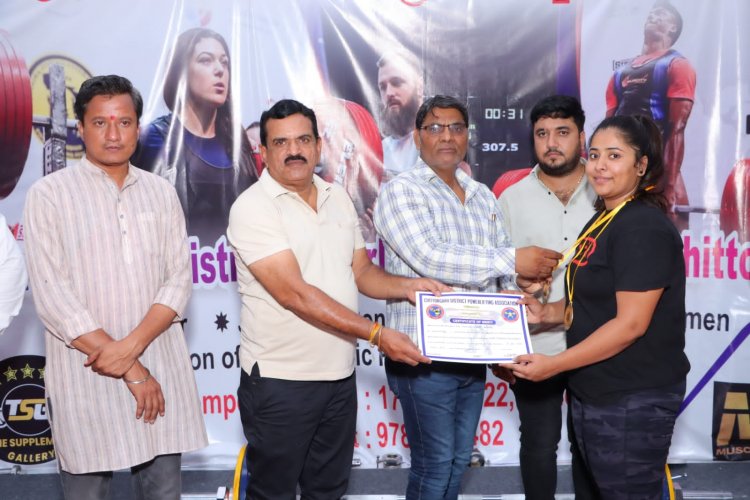 गोरा बादल स्टेडियम में आयोजित हुई पावर लिफ्टिंग जिला स्तरीय चैंपियनशिप संपन्न