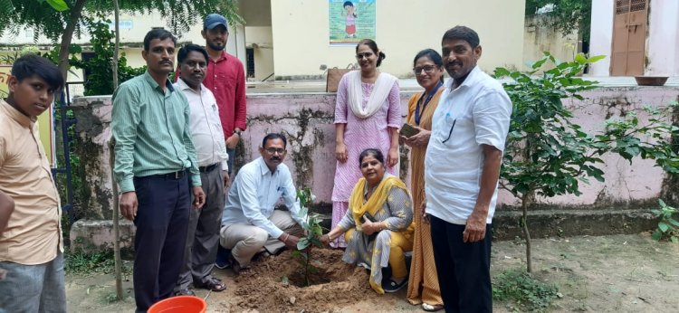 राजकीय उच्च माध्यमिक विद्यालय कोटखावदा में हरित राजस्थान के उपलक्ष में हरियाली अमावस्या पर वृक्षारोपण किया
