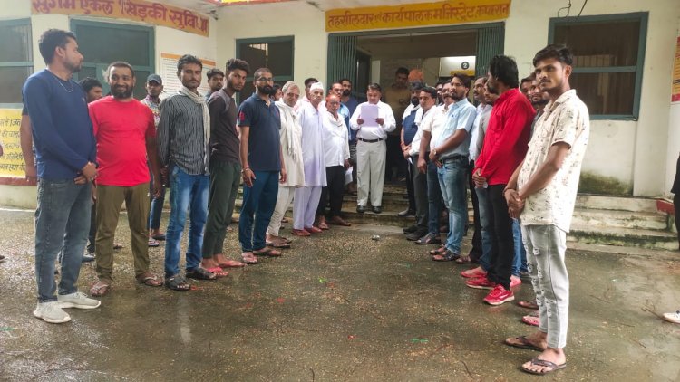 कपासन उपखंड अधिकारी को महामहिम राज्यपाल के नाम दिया गया ज्ञापन
