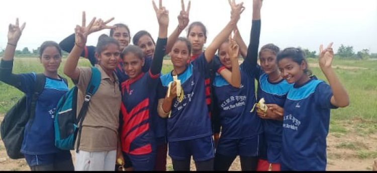 विधिक सेवा प्राधिकरण का ब्लॉक स्तरीय खेल कूद प्रतियोगिता का आयोजन मॉडल स्कूल कपासन में हुआ ।