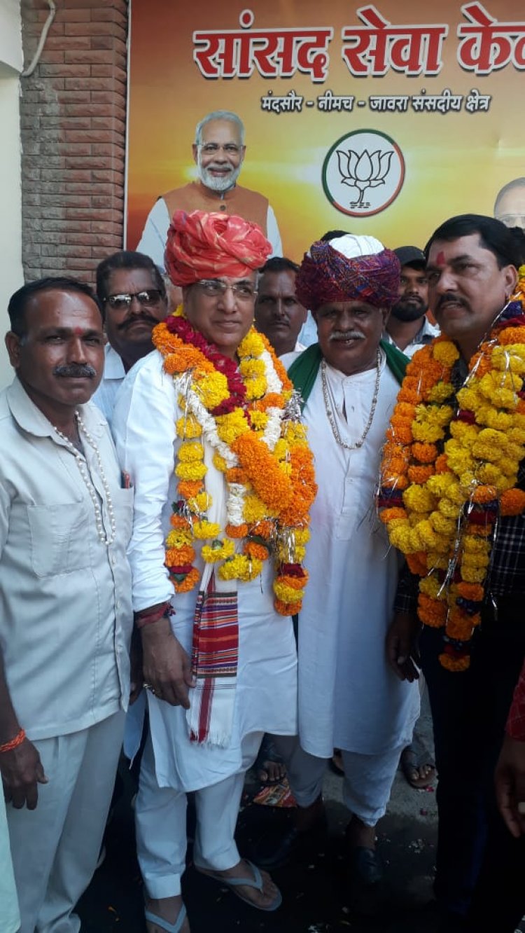भारतीय अफीम किसान विकास समिति के सभी पदाधिकारियों ने की मुलाकात लोकप्रिय नेता सांसद श्री सुधीर गुप्ता से किया अभिवादन राष्ट्रीय अध्यक्ष राम नारायण जाट  ने