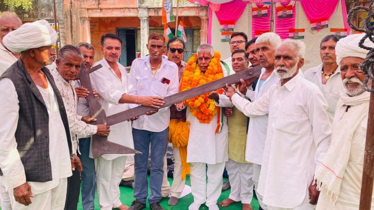 अध्यक्ष राजस्थान धरोहर संरक्षण एवं प्रोन्नति प्राधिकरण बोर्ड जाड़ावत ने सेवा सहकारी समिति नाहरगढ़ में जीएसएस अध्यक्ष को पदभार ग्रहण कराया।