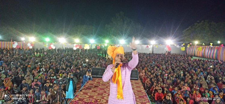 भोर तक भजनों पर थिरके श्रदालु, आकृति के आते ही श्रीराम के जयकारों से गुंजा पांडाल।