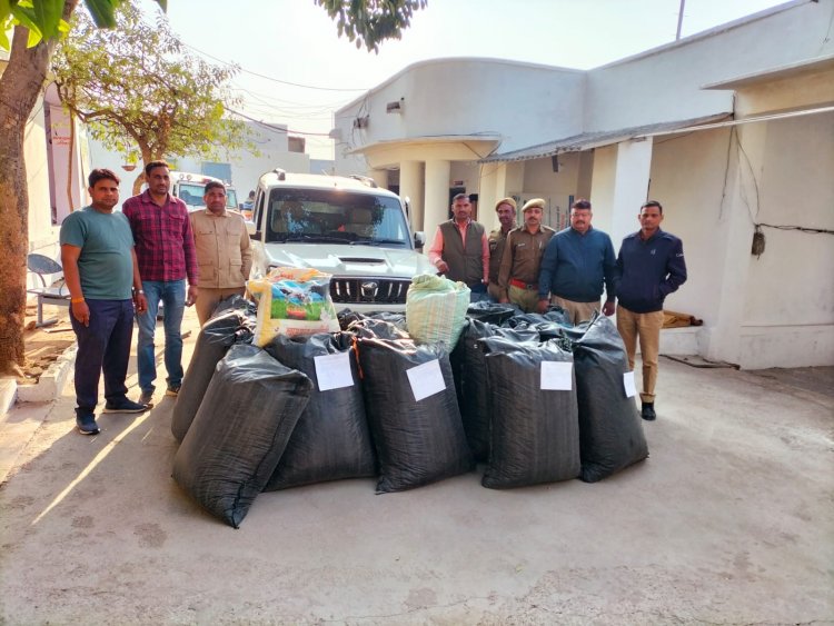स्कोर्पियो कार से 456 किलोग्राम अवैध अफीम डोडाचुराजब्त,* *12 बोर राईफल के 7 जिन्दा कारतुस, 01 एण्ड्रोयड मोबाईल जब्त।* *पुलिस पर फायर कर भागे आरोपी।*