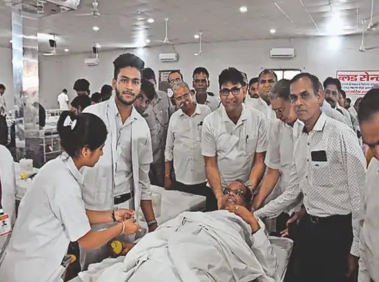 *अंबेडकर जयंती: 1538 यूनिट रक्तदान नीले झंडे लेकर युवाओं ने रैली निकाली।*
