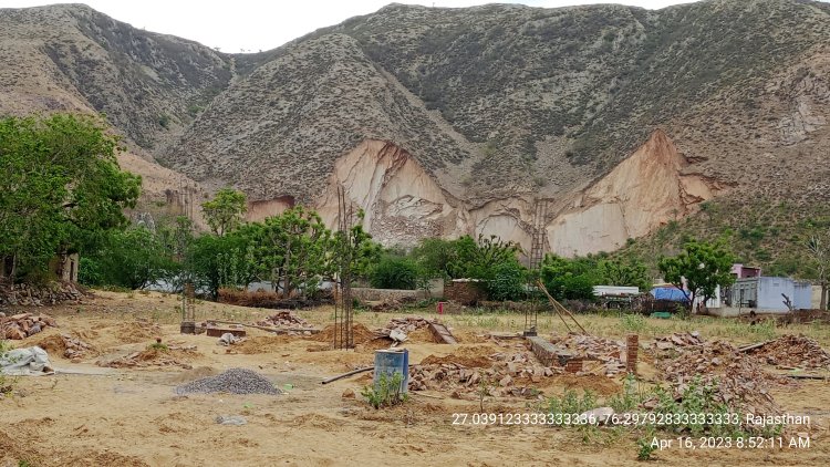 दौसा: सैंथल उपखंड क्षेत्र के अंतर्गत ग्राम तीतरवाड़ा कला में अवैध खनन करते समय 1 व्यक्ति की हुई मौत