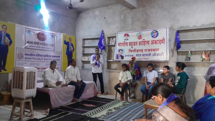 जागरूक युवाओ की  टीम पहुंची राजसमंद से चित्तौड़गढ़   किया ऐतिहासिक  दुर्ग  का भ्रमण 