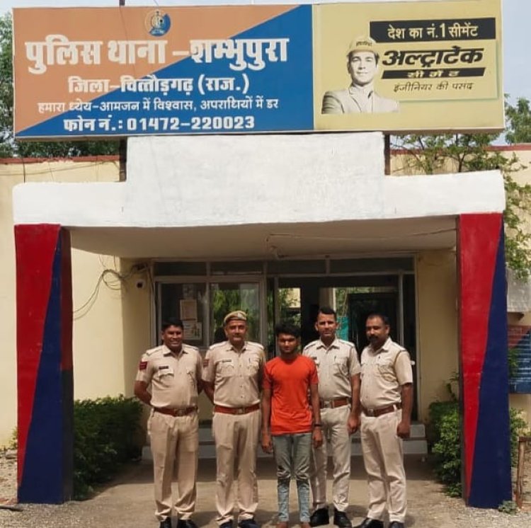 शम्भूपुरा थाना पुलिस ने 10 टन 680 किलो खैरिये कि लकड़ी जप्त कर एक अभियुक्त को किया गिरफ्तार, ट्रक जप्त किया।