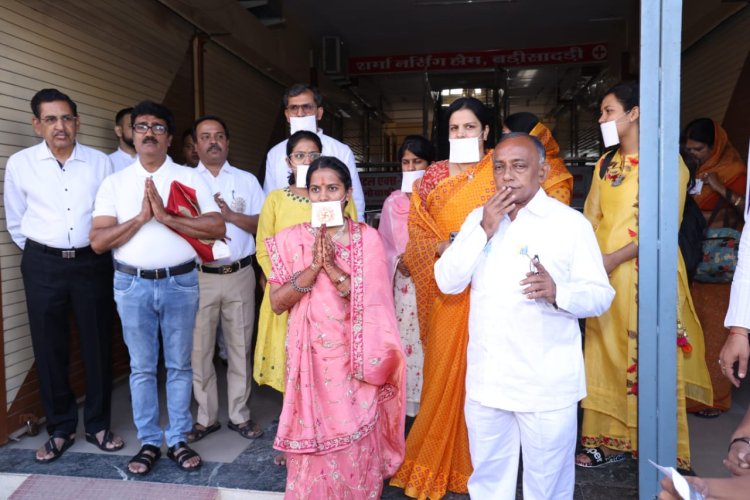 दीक्षार्थी बहिन का किया अभिनन्दन