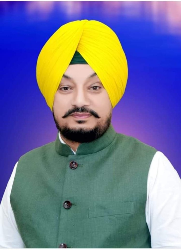 एडवोकेट प्रितपाल शर्मा बने गिद्दड़बाहा मार्केट कमेटी के चेयरमैन