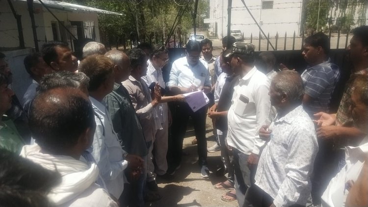 संयुक्त अफीम किसान मोर्चा ने सौंपा ज्ञापन सीपीएस पद्धति एवं अफीम प्रसंस्करण का निजी करण समाप्त किया जाए