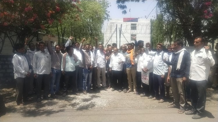संयुक्त अफीम किसान मोर्चा ने सौंपा ज्ञापन सीपीएस पद्धति एवं अफीम प्रसंस्करण का निजी करण समाप्त किया जाए