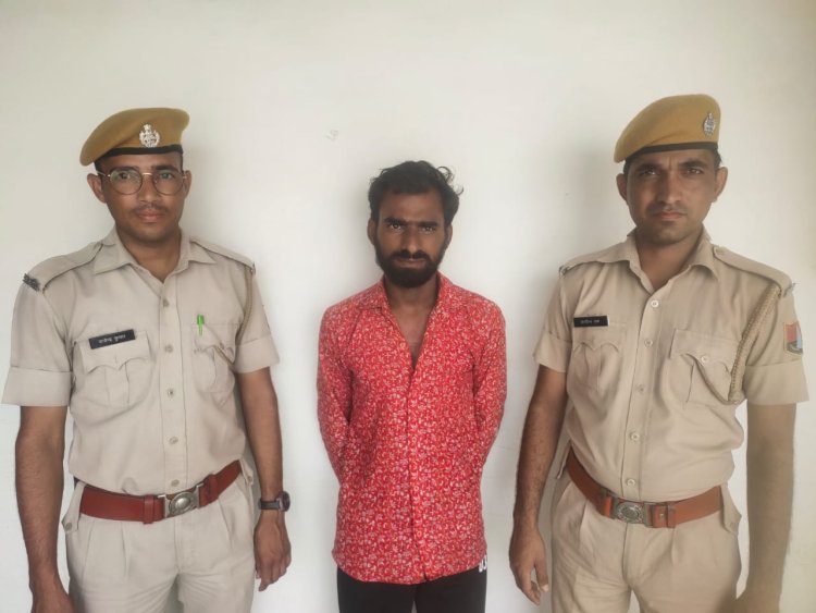 बाईक पर 350 ग्राम अवैध अफिम परिवहन करते एक आरोपी गिरफतार।