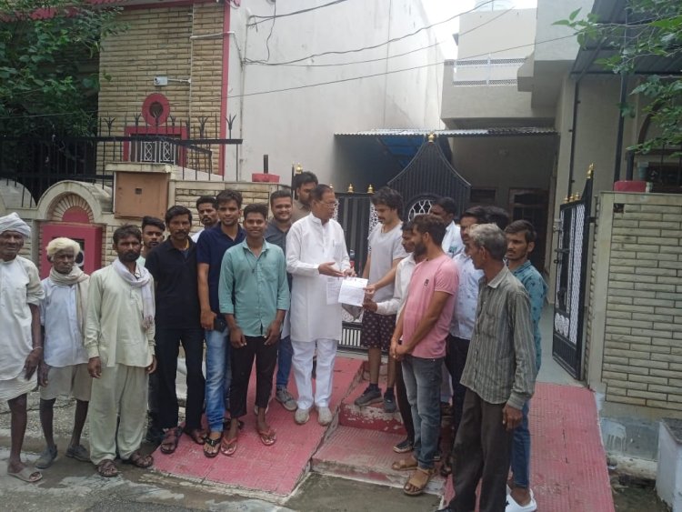 फसली ऋण 2023की, ड्यू डेट बढ़ाने की मांग किसानों ने पूर्व विधायक को ज्ञापन सौंपा 31 अगस्त तक बढ़ाने की मांग की