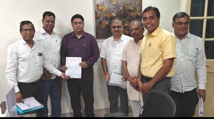 शिक्षा सचिव से वार्ता में समस्या समाधान पर बनी सैद्धान्तिक सहमति
