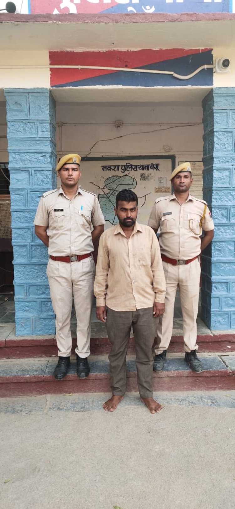 अल्टो कार से 24.500 किलोग्राम अवैध डोडाचूरा जब्त, एक आरोपी गिरफ्तार।