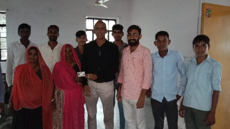 ग्राम पंचायत बारु में जन सुनवाई में समस्याओं के समाधान के लिए उच्च अधिकारी को भिजवाया गया।