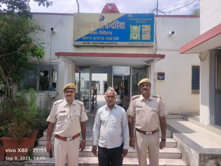 600 ग्राम अवैध अफीम परिवहन करते एक गिरफ्तार, अफीम व मो.सा. जब्त।