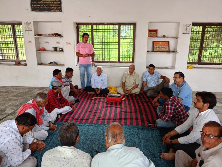श्री खांडल विप्र सेवा समिति(पूर्वी क्षेत्र),चित्तौड़गढ़ की मीटिंग देवनारायण मंदिर, सेंथी में हुई संपन्न