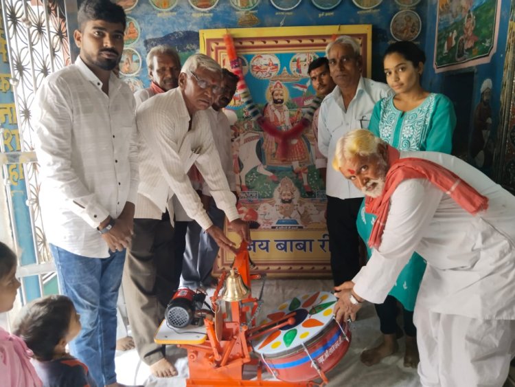 11हजार,की सेवा मशीन मंदिर को भेंट की