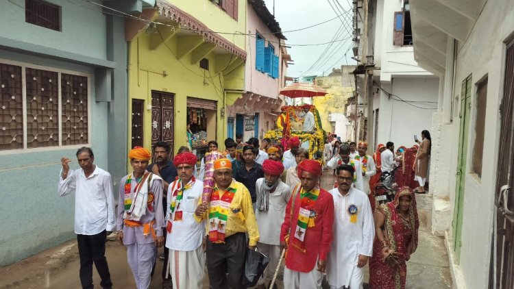 भादवी बीज पर रेगर समाज द्वारा धूम धाम से निकाली गई शोभायात्रा