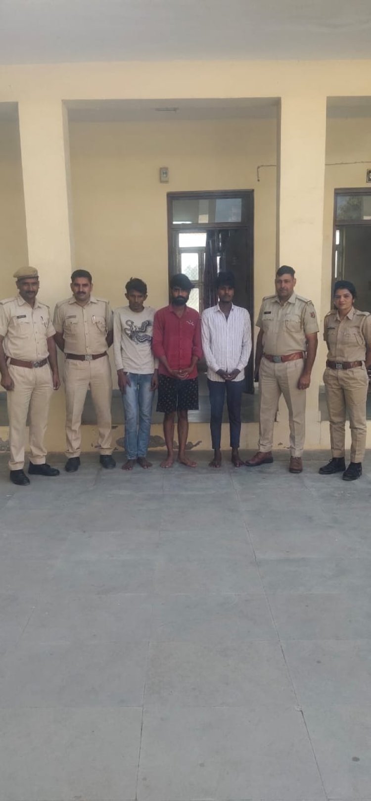 बाईक चोरी, पानी की मोटर व केबल चोर गिरोह का पर्दाफाश। 03 आरोपी गिरफ्तार, 30 से अधिक वारदातें कबूली। चोरी की गई 10 मोटरें व 03 मोटर साईकिलें बरामद।