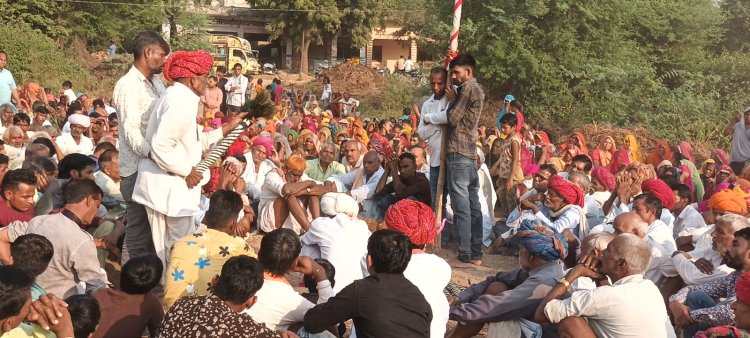 कन्नौज मे ज्वारा विर्सजन में देखने उमडा जनसेलाब।