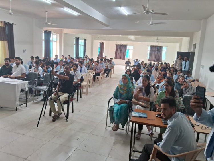 गंगरार मेवाड यूनिवर्सिटी में अंतर्राष्ट्रीय रेडियोलॉजी दिवस मनाया गया।