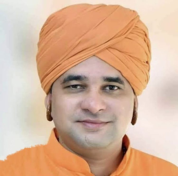 महंत बाबा बालकनाथ दिल्ली बीजेपी मुख्यालय बुलाये गये.