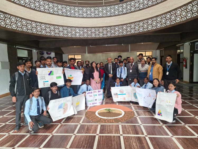 गंगरार मेवाड़ यूनिवर्सिटी में मनाया गया विश्व मृदा दिवस, वक्ताओं ने रखे अपने विचार।