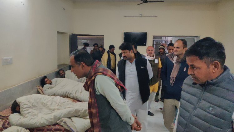 विधायक ने शहर में अस्थाई रेन बसेरा का किया औचक निरीक्षण