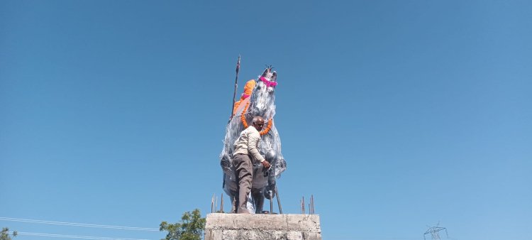 कन्नौज मे महाराणा प्रताप स्टेडियम मे महाराणा प्रताप की मूर्ति की स्थापना की।