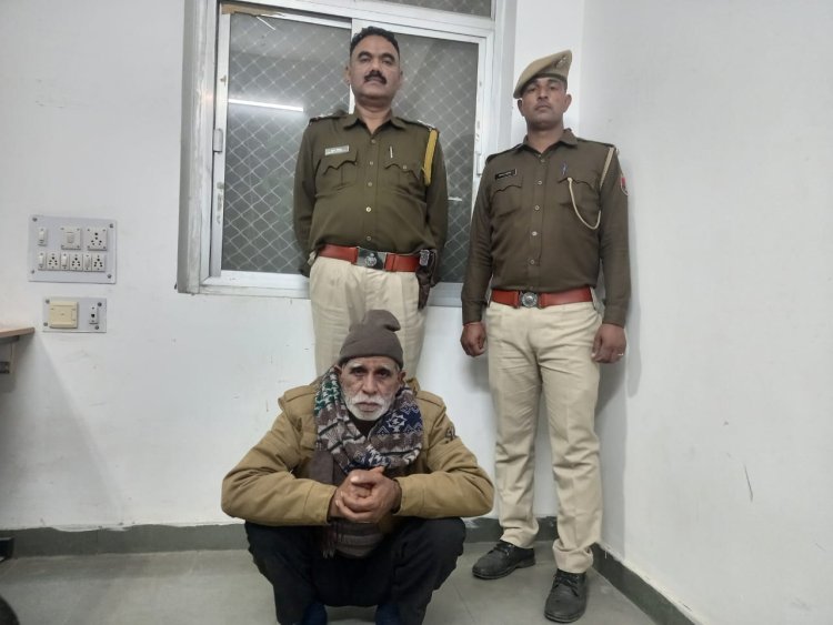 बाईक के बेग से 1 किलो अवैध अफीम जब्त, एक आरोपी गिरफ्तार।