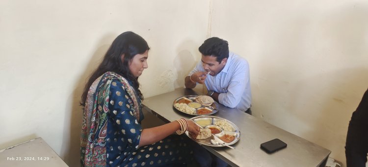 जिला कलक्टर ने नरेगा कार्यों प्राथमिक स्वास्थ्य केंद्र एवं विद्यालय का किया निरीक्षण