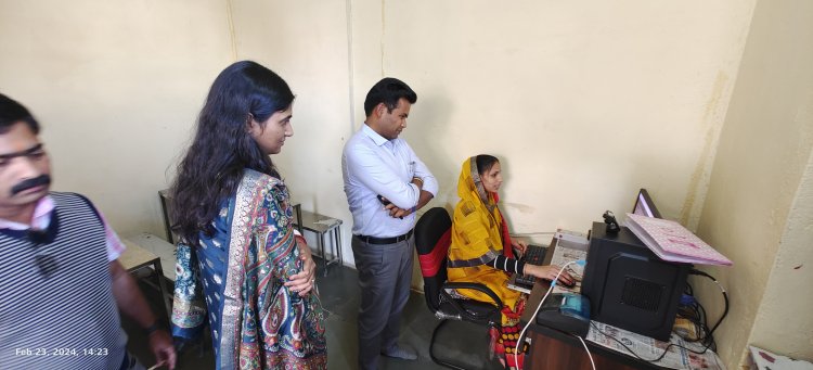 जिला कलक्टर ने नरेगा कार्यों प्राथमिक स्वास्थ्य केंद्र एवं विद्यालय का किया निरीक्षण