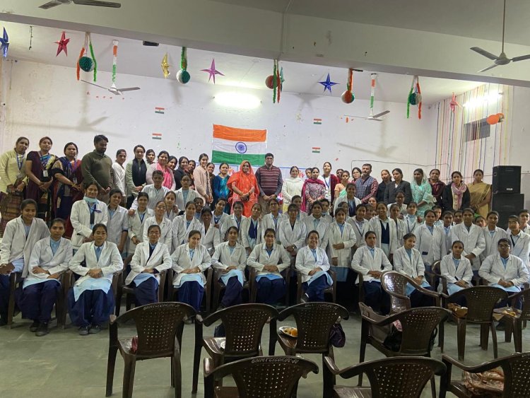 महिला दिवस सप्ताह पर कार्यशाला का आयोजन      बेटी बचाओ - बेटी पढ़ाओ सहित विभिन्न विषयों पर चर्चा