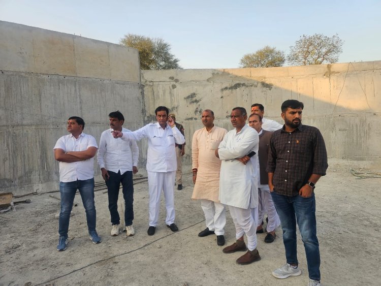 सांसद जोशी एवं विधायक कृपलानी ने किया निर्माणाधीन रेलवे अंडर पास का निरीक्षण कार्य शीघ्र पूर्ण करने के लिए ठेकेदार को दिए निर्देश