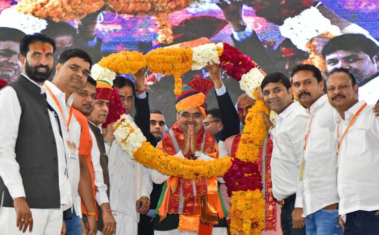 मुख्यमंत्री ने निम्बाहेड़ा (चित्तौडगढ़) में किया विकास कार्यों का हुआ लोकार्पण एवं शिलान्यास अन्नदाताओं को पर्याप्त पानी उपलब्ध कराने के लिए प्रतिबद्ध राज्य सरकार-मुख्यमंत्री श्री भजन लाल शर्मा