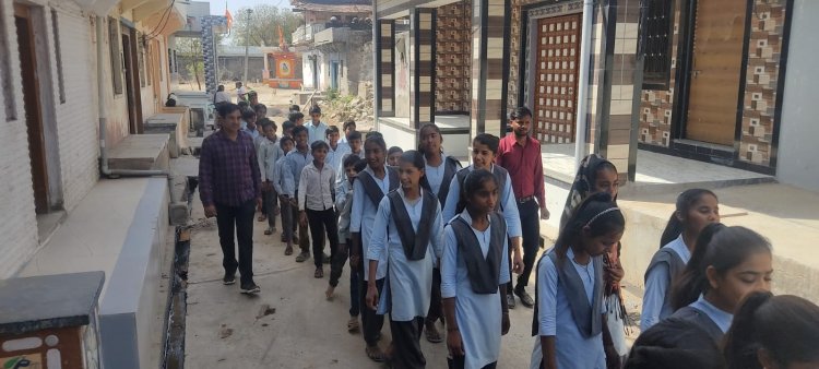 पहली से 8वीं के स्टूडेंट्स को मिलेंगे दो-दो सौ रुपए: यूनिफॉर्म की सिलाई का भुगतान, शिक्षा विभाग ने 1.18 अरब रुपए किया मंजूर