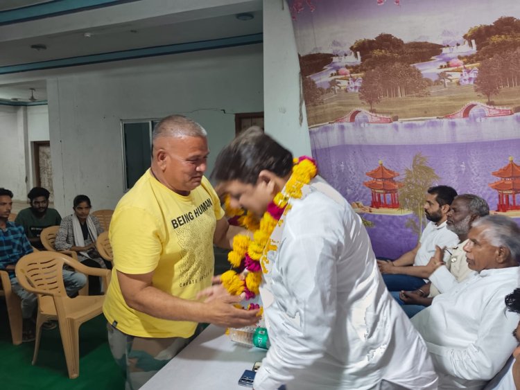 चित्तौड़गढ़ लोकसभा कांग्रेस प्रत्याशी आंजना के समर्थन में पूर्व राज्यमंत्री जाड़ावत ने ली मंडल की बैठके