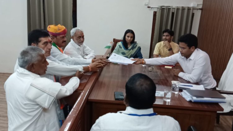 लोकसभा आम चुनाव 2024   गुरुवार को 13 सहित कुल 22 अभ्यर्थियों ने नाम निर्देशन पत्र दाखिल किया  