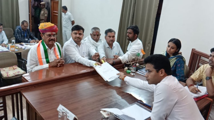 लोकसभा आम चुनाव 2024   गुरुवार को 13 सहित कुल 22 अभ्यर्थियों ने नाम निर्देशन पत्र दाखिल किया  
