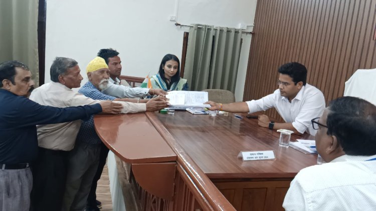 लोकसभा आम चुनाव 2024   गुरुवार को 13 सहित कुल 22 अभ्यर्थियों ने नाम निर्देशन पत्र दाखिल किया  