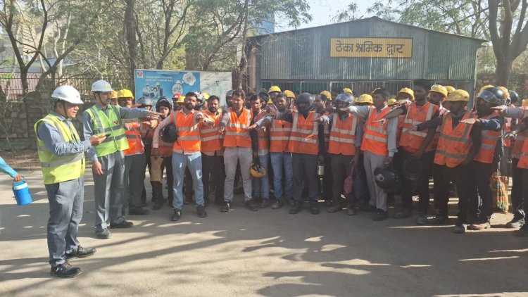 बेन्ड ढोल, वादन के साथ मतदान की शपथ दिलायी