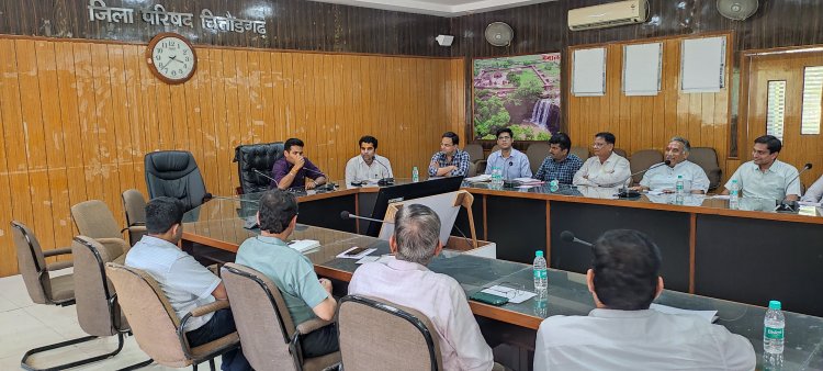 औद्योगिक वाणिज्यिक इकाइयां करेगी शत प्रतिशत मतदान जिला निर्वाचन अधिकारी की औद्योगिक इकाइयों के प्रतिनिधियों के साथ बैठक आयोजित