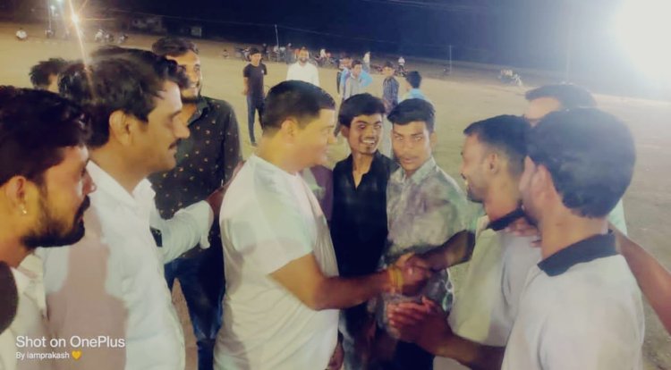 ग्रामीण क्षेत्र में आयोजित होने वाली प्रतियोगिताओं से ग्रामीण प्रतिभाओं को मिलता है मंच- अहीर *बडोली घाटा में आयोजित क्रिकेट प्रतियोगिता में पहुंचे अतिथियों ने की खिलाड़ियों की हौसलाफजाई*